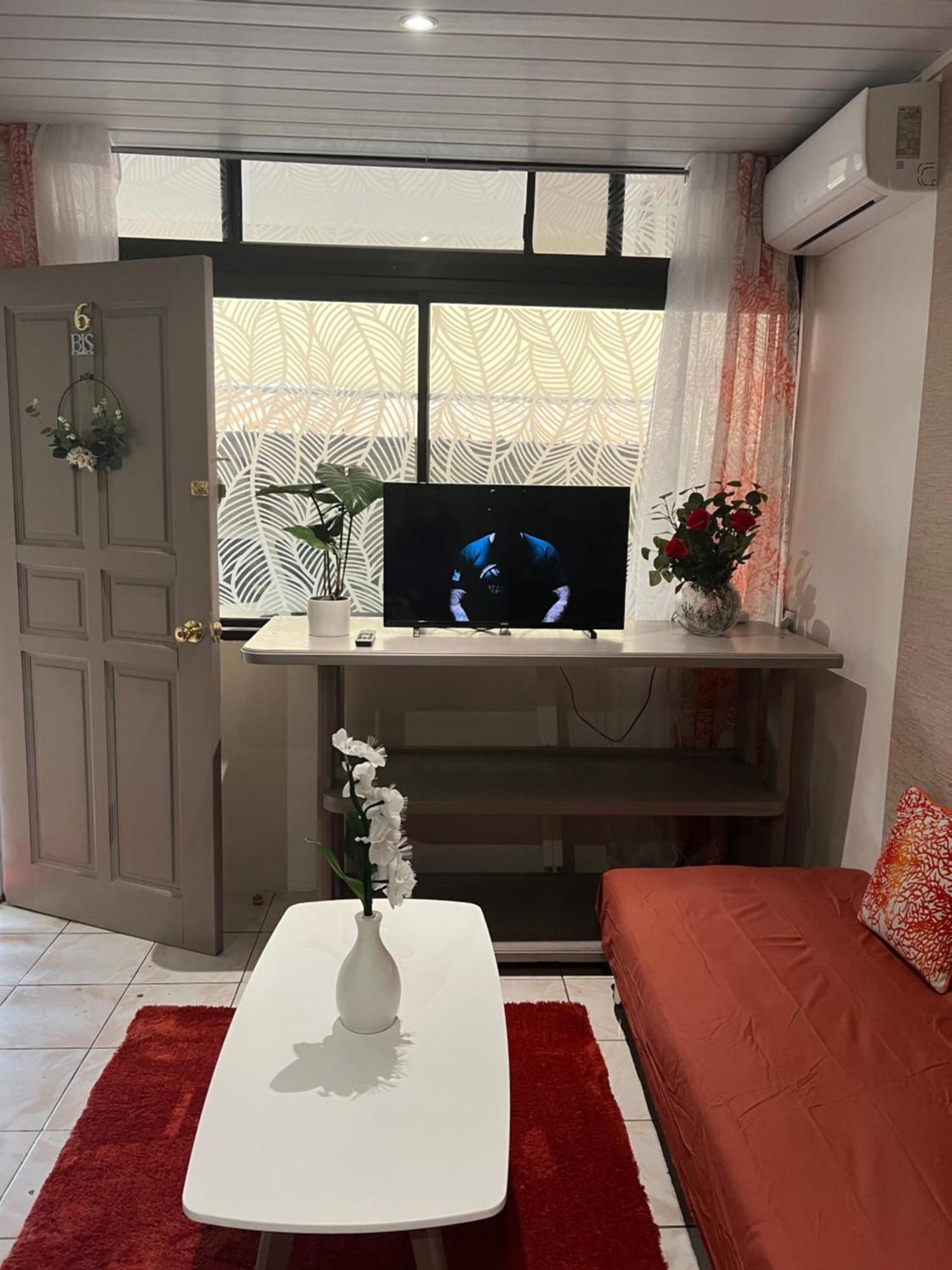 Apartament Fare Manoa Papeete  Zewnętrze zdjęcie